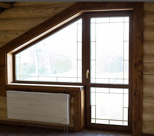 Балконный блок для загородного деревянного дома 1800 * 1400 мм